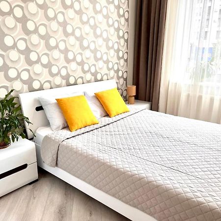 Семицвіт Appartement Lviv Buitenkant foto